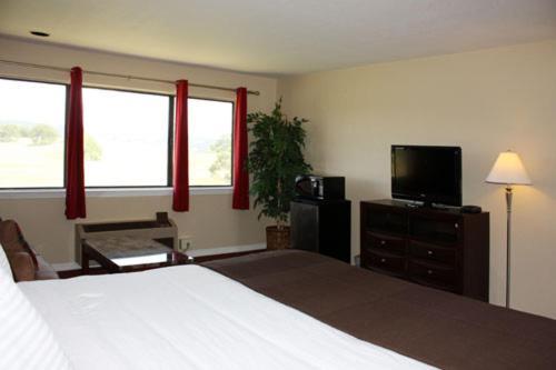 Shenandoah Inn, Major Credit Cards Required For Check In Plymouth Екстериор снимка